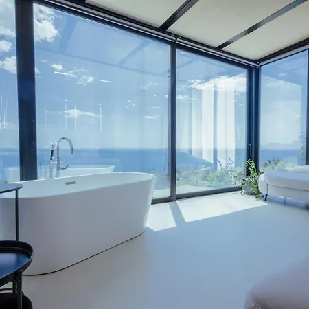 Luxury Dhermi With Infinity Pool ヴィラ