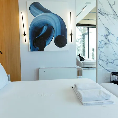 Luxury Dhermi With Infinity Pool ヴィラ *