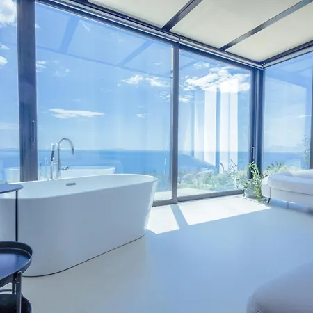Luxury Dhermi With Infinity Pool ヴィラ
