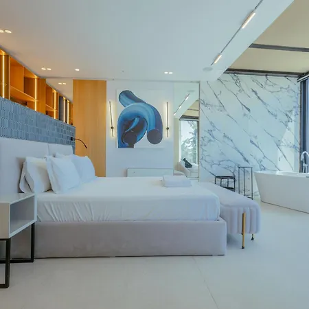 Luxury Dhermi With Infinity Pool ヴィラ