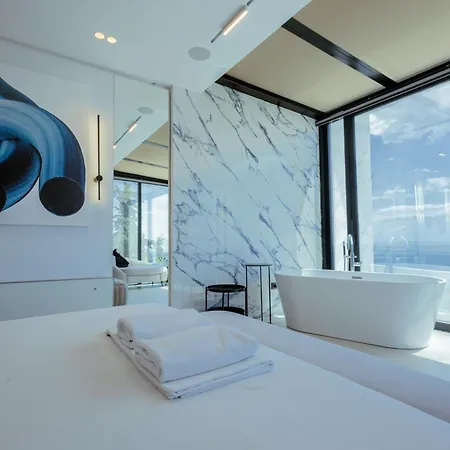 ヴィラ Luxury Dhermi With Infinity Pool *