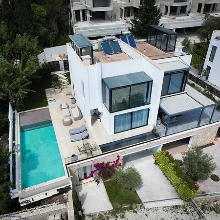 ヴィラ Luxury Dhermi With Infinity Pool *
