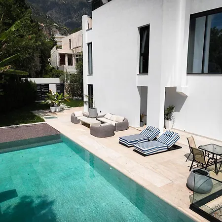 Luxury Dhermi With Infinity Pool